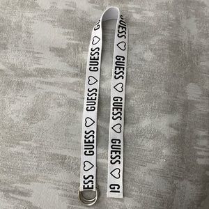 kids belt with hearts from guess